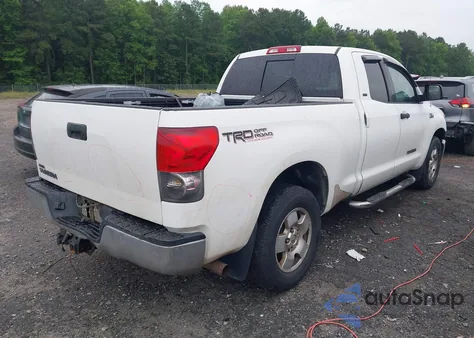 2008 Toyota Tundra Sr5 5.7L V8 z USA, uszkodzony, nr VIN 5TFRV54158X054342